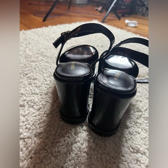 Madden Girl Size 7.5 Black Wedge Sandals NWT - Picture 3 of 10